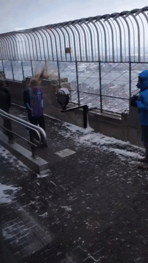 a42000892b99d2f2af544a0c34484f76_1740071057_0892.gif