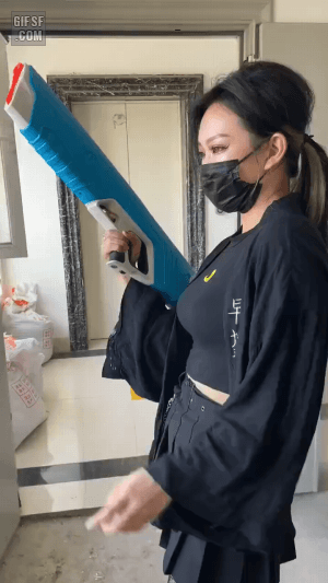 14ec89f1b9a07c934ead1f10334ed279_1740761564_2865.gif
