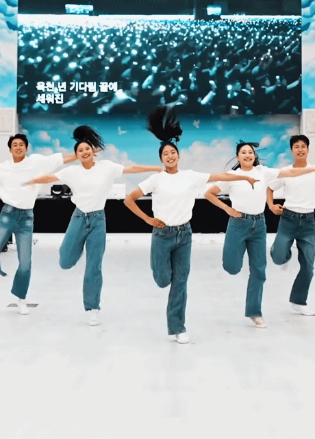 6582945d9d3ecf289dbd52d2f8af0370_1740855000_3389.gif