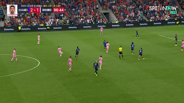 c8beb60a8b4c92433f542bb47fb588ab_1759692422_5175.gif