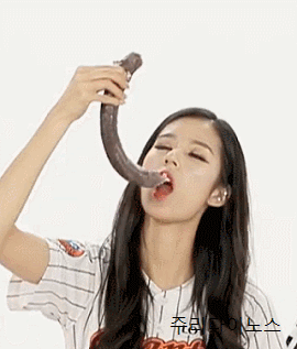 20d36a4468513bf129138952a363afab_1764967881_1182.gif